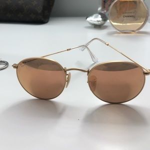 Circle Rose Gold Ray Bans